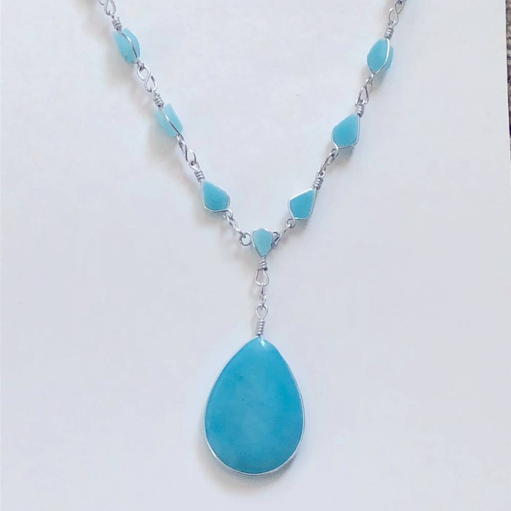 Faux turquoise stone and pendant necklace